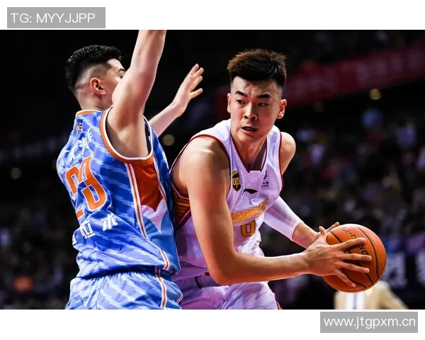 深圳篮球队近期状态分析与未来发展展望 深圳篮球队近期状态分析与未来发展展望