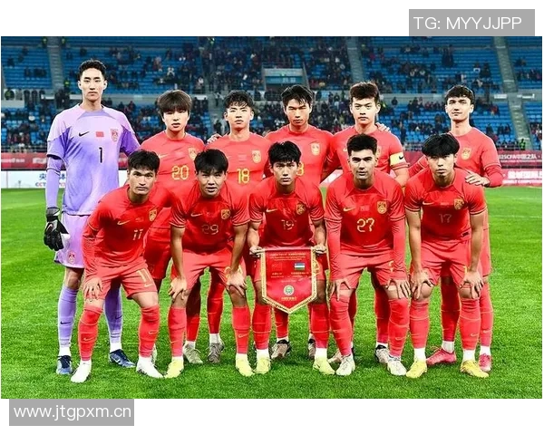 中国足球最新动态：国足备战世界杯预选赛，年轻球员崭露头角，战术调整引关注